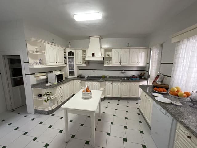 5 soveværelse Villa til salg i Antequera - € 240.000 (Ref: 9232171)