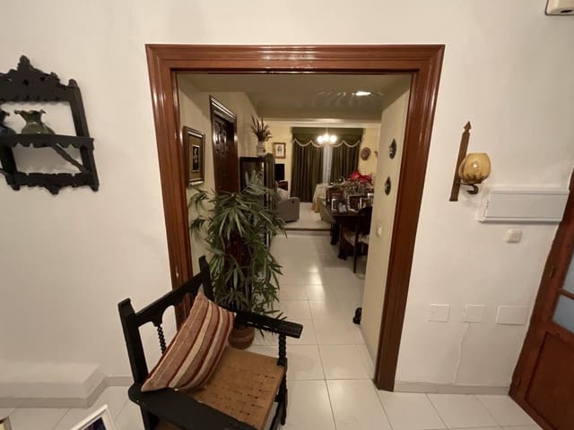 5 soveværelse Villa til salg i Antequera - € 240.000 (Ref: 9232171)