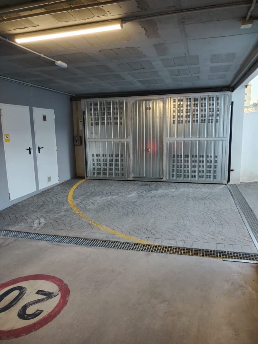 4 sovrum Villa till salu i Antequera med pool garage - 399 000 € (Ref: 9232172)