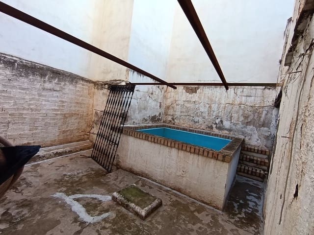 4 soveværelse Villa til salg i Antequera med swimmingpool garage - € 399.000 (Ref: 9232172)