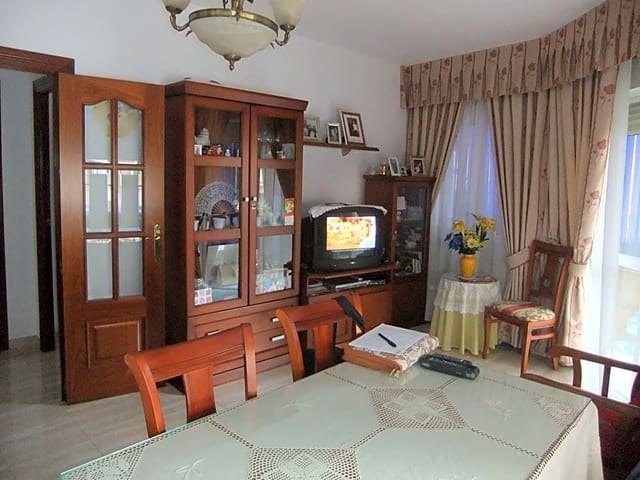 3 slaapkamer Flat te koop in Antequera - € 217.000 (Ref: 9232173)