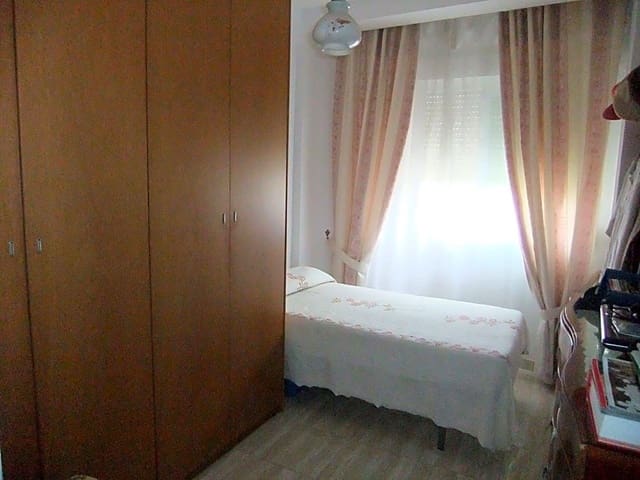 3 slaapkamer Flat te koop in Antequera - € 217.000 (Ref: 9232173)