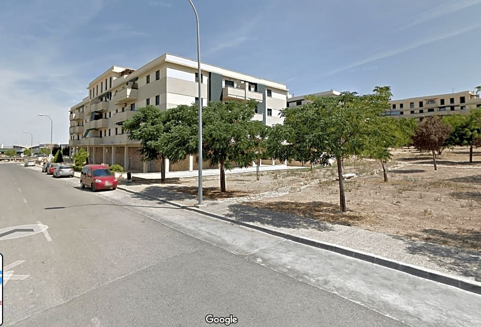 Erhverv til salg i Antequera - € 131.000 (Ref: 9232177)