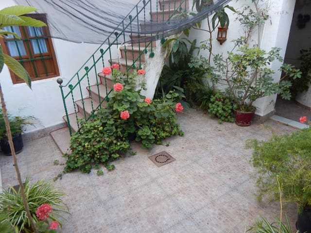 6 Zimmer Villa zu verkaufen in Antequera - 85.000 € (Ref: 9232178)