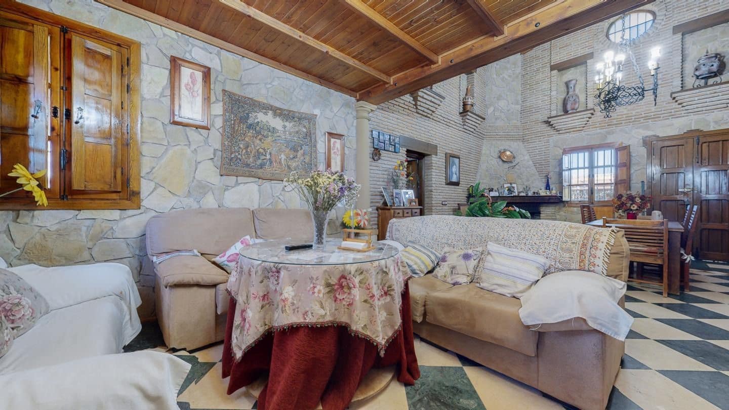 4 soverom Villa til salgs i Antequera med svømmebasseng garasje - € 500 000 (Ref: 9232180)