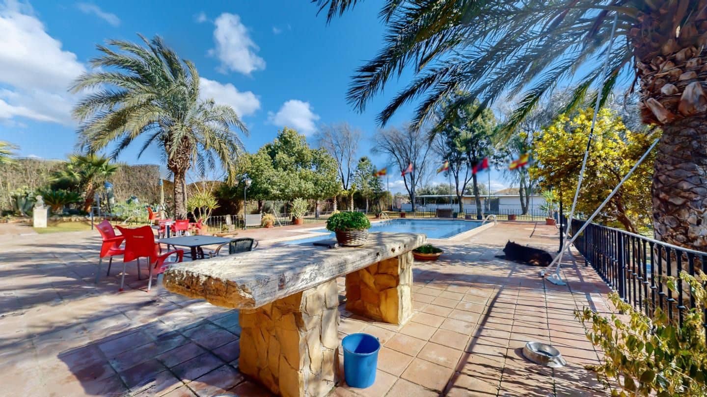 4 soverom Villa til salgs i Antequera med svømmebasseng garasje - € 500 000 (Ref: 9232180)