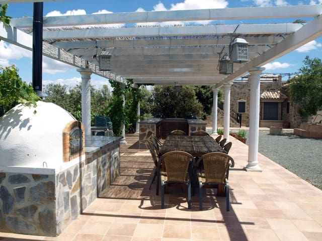 8 soveværelse Villa til salg i Archidona med swimmingpool garage - € 1.600.000 (Ref: 9232182)