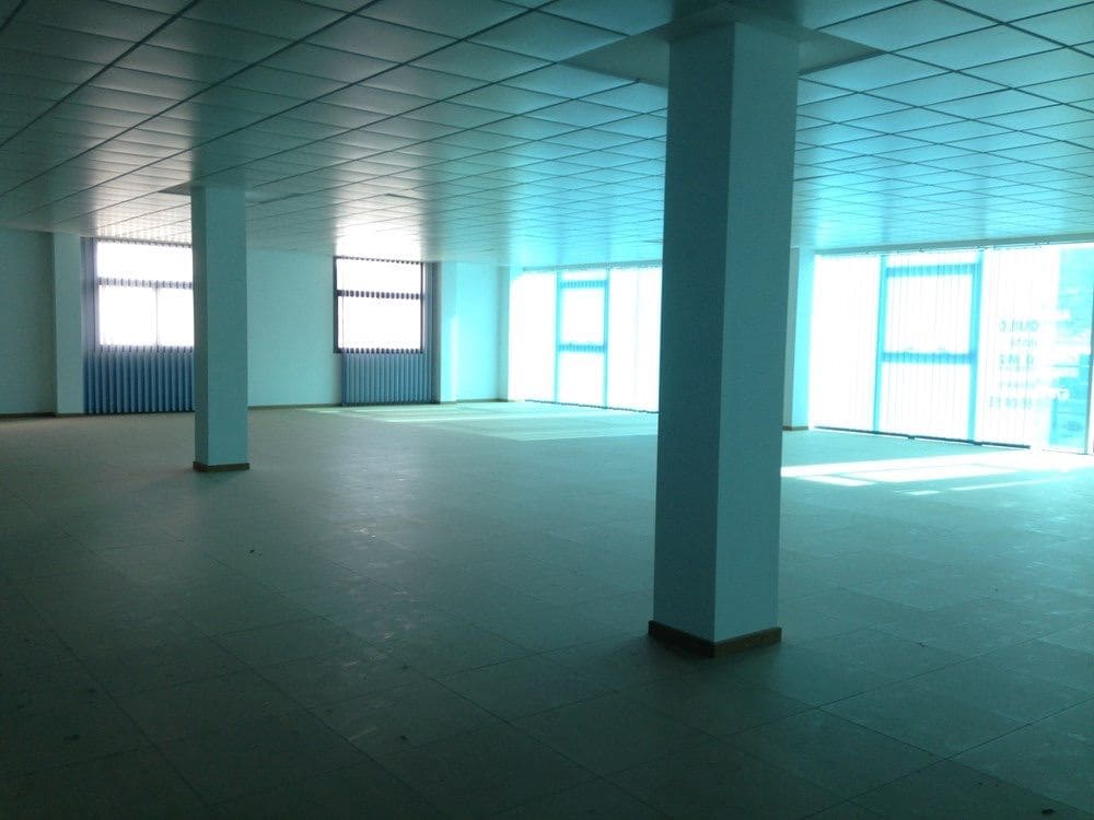 Erhverv til salg i Antequera med garage - € 233.000 (Ref: 9232183)