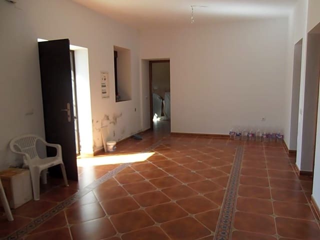 5 chambre Villa/Maison à vendre à Villanueva de la Concepcion avec garage - 450 000 € (Ref: 9232187)