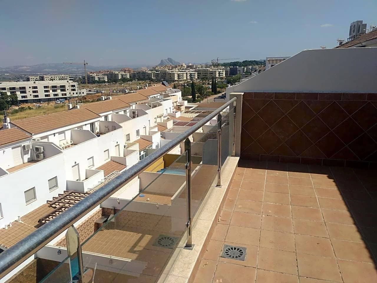4 soveværelse Villa til salg i Antequera med garage - € 475.000 (Ref: 9232190)