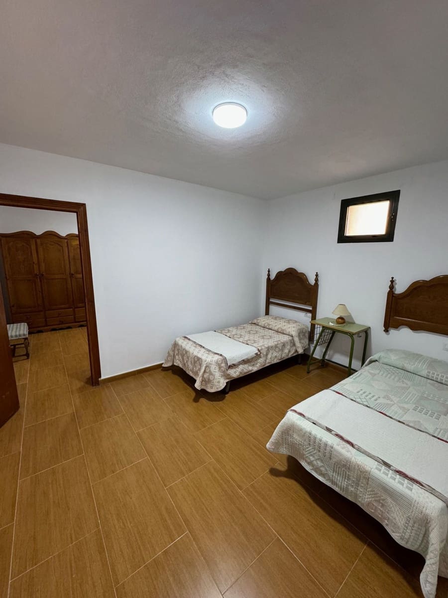 5 sypialnia Finka/Dom wiejski na sprzedaż w Antequera z basenem garażem - 475 000 € (Ref: 9232198)