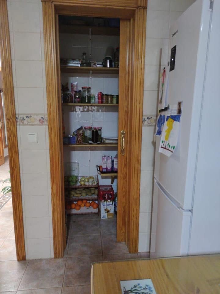 3 soverom Villa til salgs i Sierra de Yeguas med garasje - € 200 000 (Ref: 9232202)