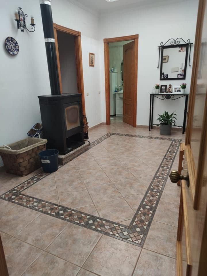 3 soverom Villa til salgs i Sierra de Yeguas med garasje - € 200 000 (Ref: 9232202)