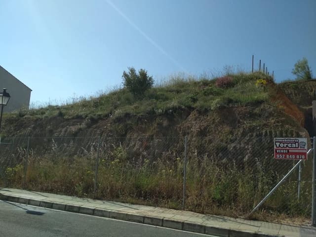 Rakentamaton maa myytävänä paikassa Antequera - 45 000 € (Ref: 9232203)