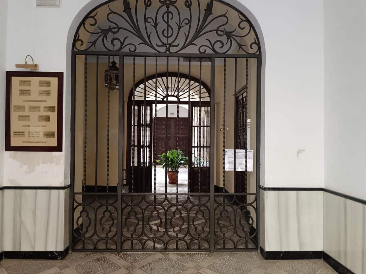 Kontor til leje i Antequera - € 350 (Ref: 9232206)