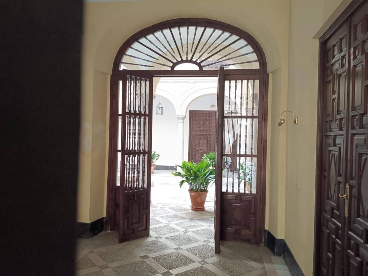 Kontor til leje i Antequera - € 350 (Ref: 9232206)