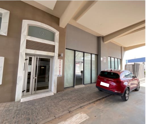 Erhverv til salg i Antequera med garage - € 187.000 (Ref: 9232208)