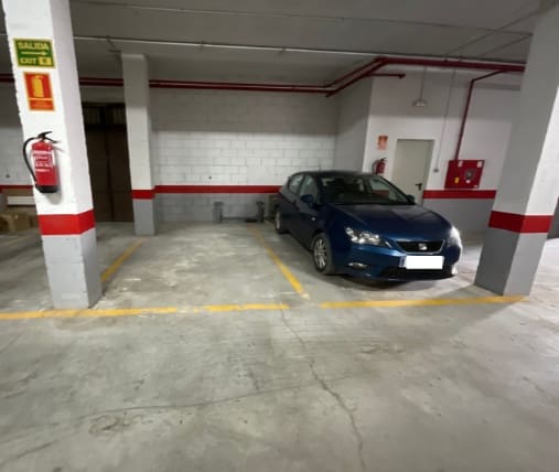 Erhverv til salg i Antequera med garage - € 187.000 (Ref: 9232208)