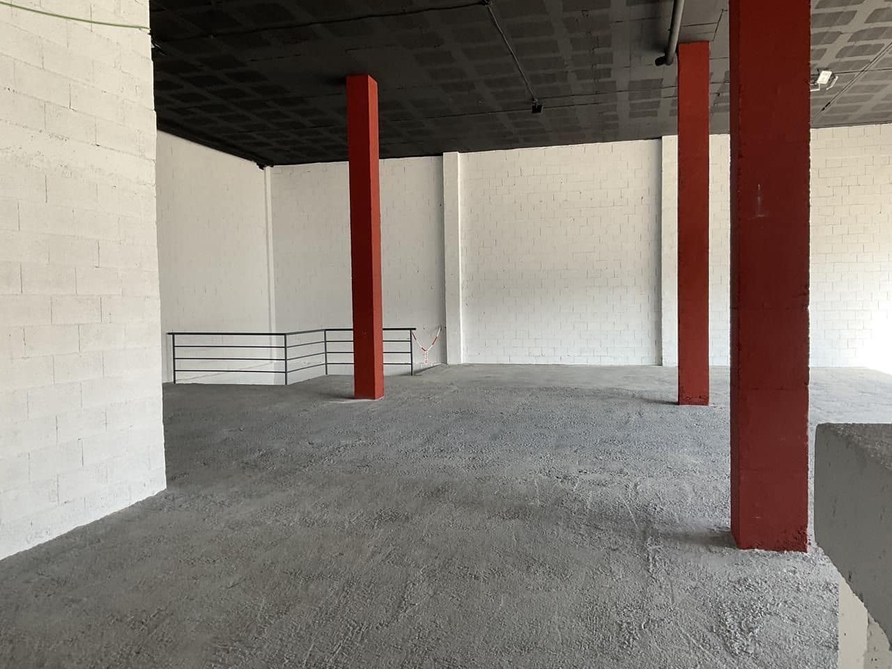 Erhverv til salg i Antequera med garage - € 187.000 (Ref: 9232208)