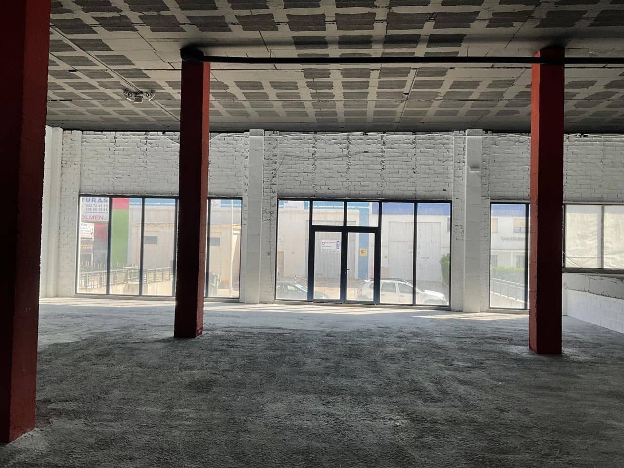 Erhverv til salg i Antequera med garage - € 187.000 (Ref: 9232208)