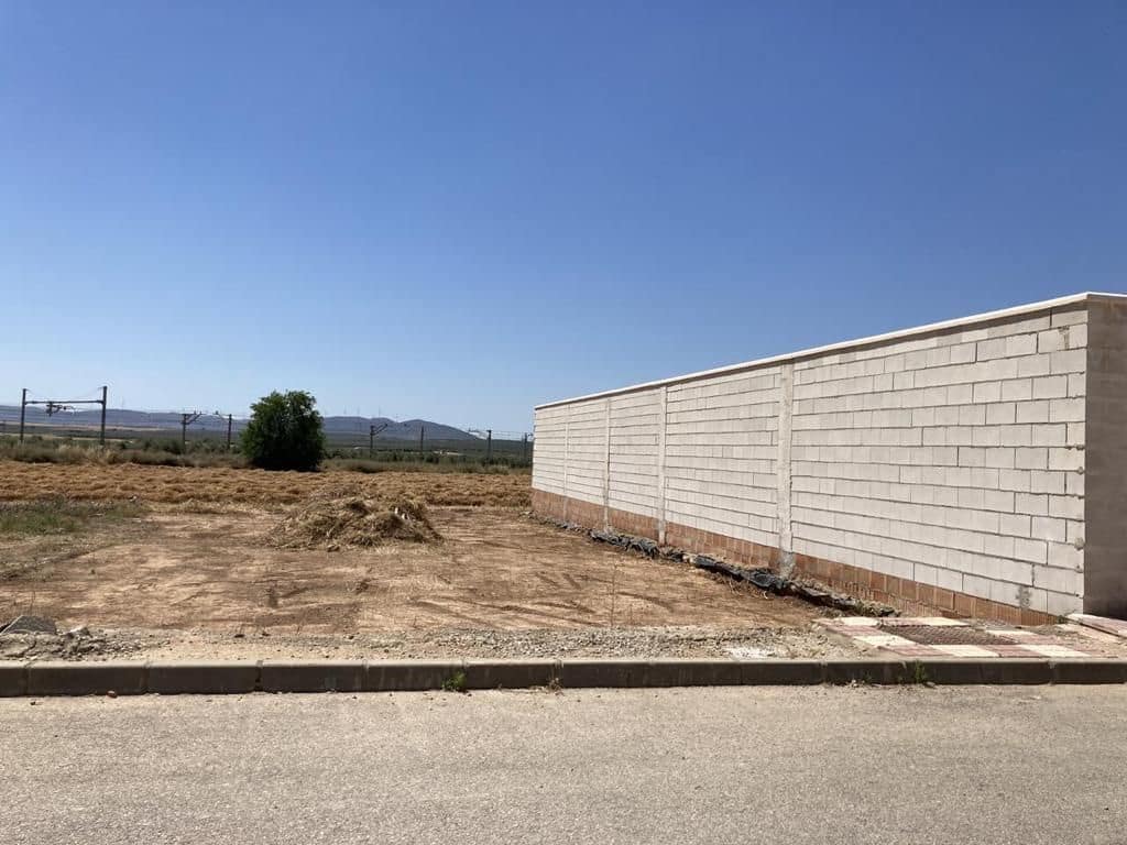 Ubebygd land til salgs i Fuente de Piedra - € 35 000 (Ref: 9232209)