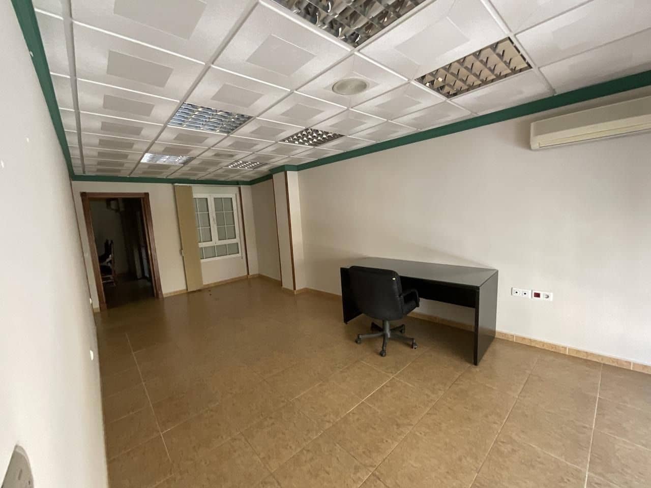 Kontor til salg i Antequera - € 225.000 (Ref: 9232212)