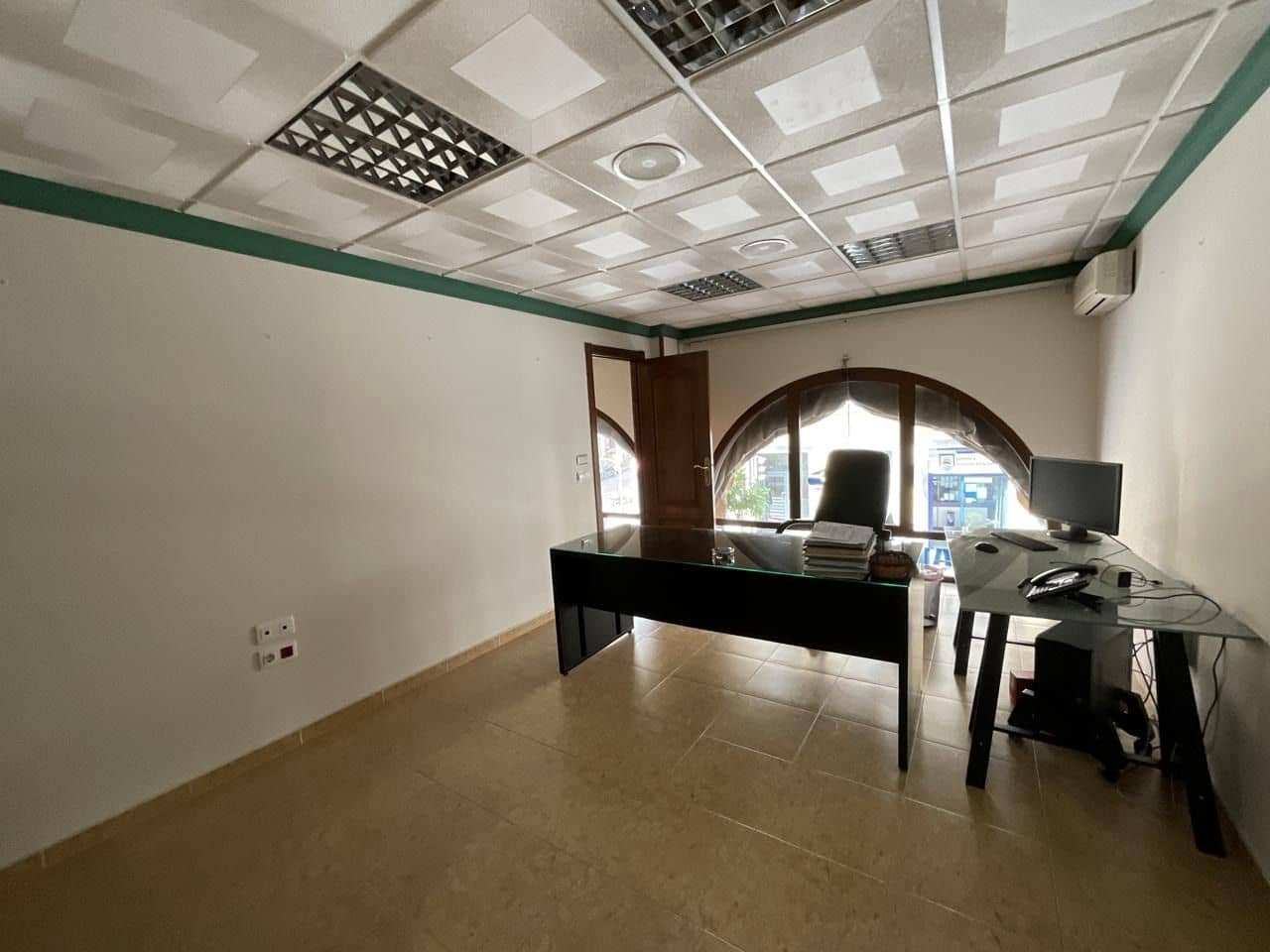 Kontor til salg i Antequera - € 225.000 (Ref: 9232212)