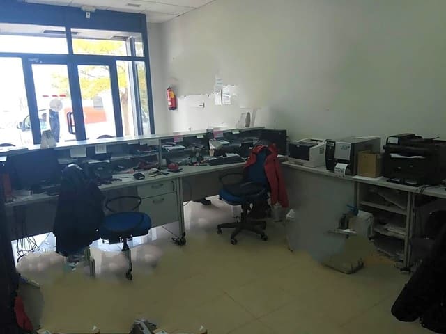 Erhverv til salg i Antequera - € 120.000 (Ref: 9232214)