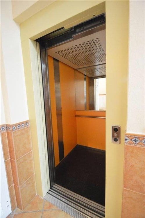 6 soverom Villa til salgs i Villanueva de la Concepcion med svømmebasseng garasje - € 550 000 (Ref: 9232220)