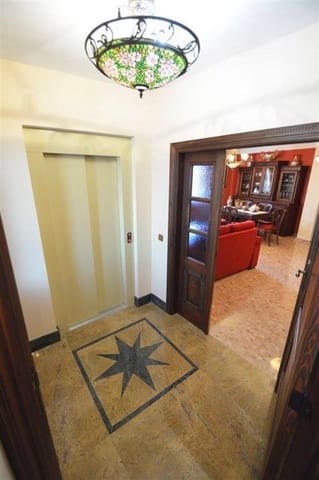 6 soverom Villa til salgs i Villanueva de la Concepcion med svømmebasseng garasje - € 550 000 (Ref: 9232220)