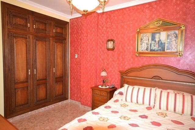 6 soverom Villa til salgs i Villanueva de la Concepcion med svømmebasseng garasje - € 550 000 (Ref: 9232220)