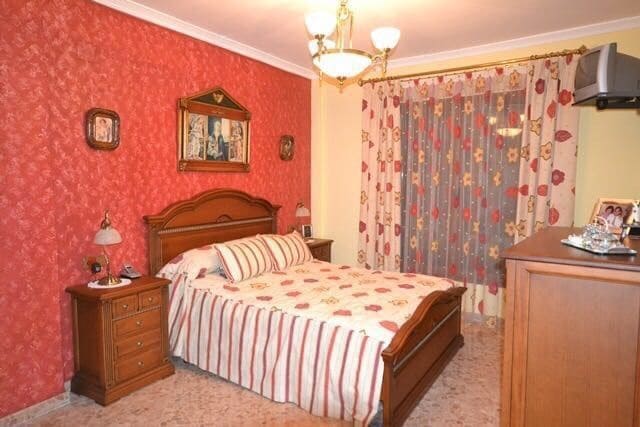 6 soverom Villa til salgs i Villanueva de la Concepcion med svømmebasseng garasje - € 550 000 (Ref: 9232220)