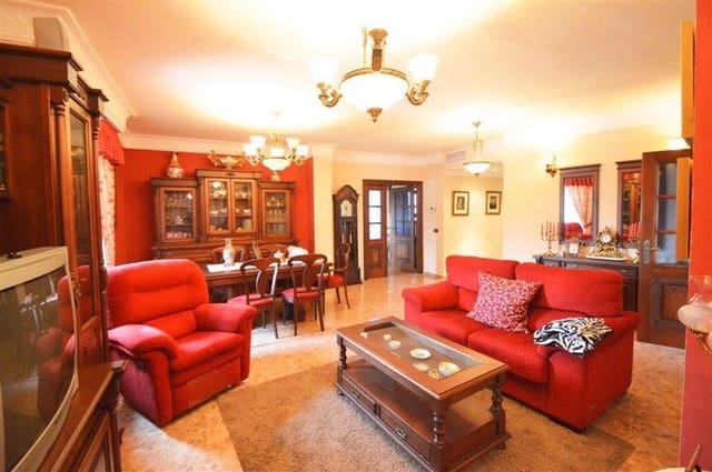 6 soverom Villa til salgs i Villanueva de la Concepcion med svømmebasseng garasje - € 550 000 (Ref: 9232220)