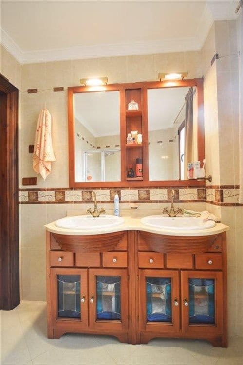 6 soverom Villa til salgs i Villanueva de la Concepcion med svømmebasseng garasje - € 550 000 (Ref: 9232220)