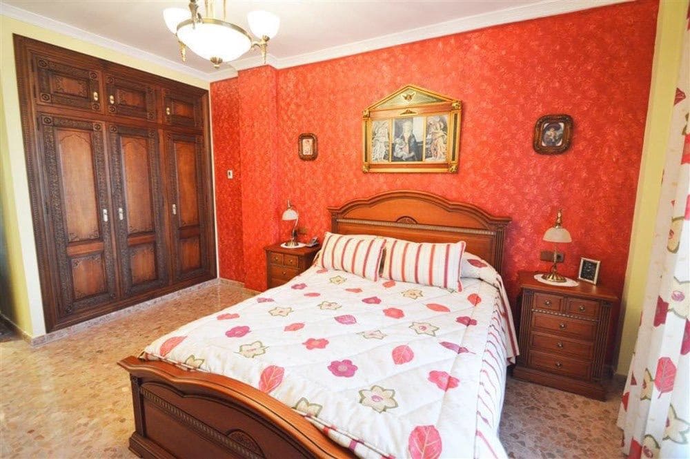 6 soverom Villa til salgs i Villanueva de la Concepcion med svømmebasseng garasje - € 550 000 (Ref: 9232220)