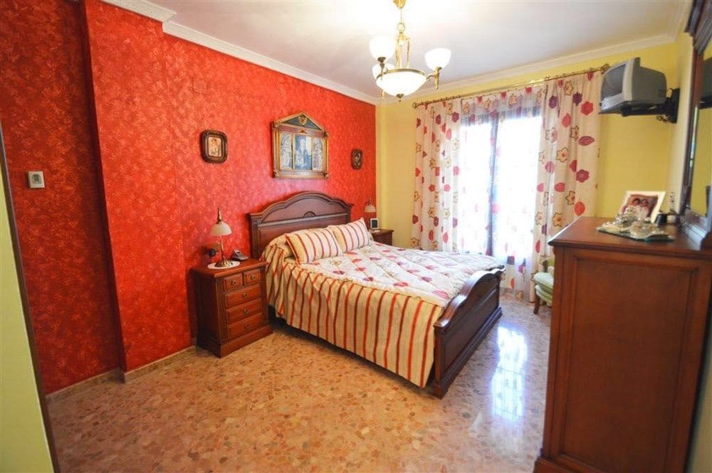 6 soverom Villa til salgs i Villanueva de la Concepcion med svømmebasseng garasje - € 550 000 (Ref: 9232220)