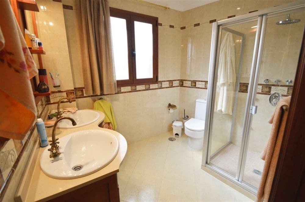 6 soverom Villa til salgs i Villanueva de la Concepcion med svømmebasseng garasje - € 550 000 (Ref: 9232220)