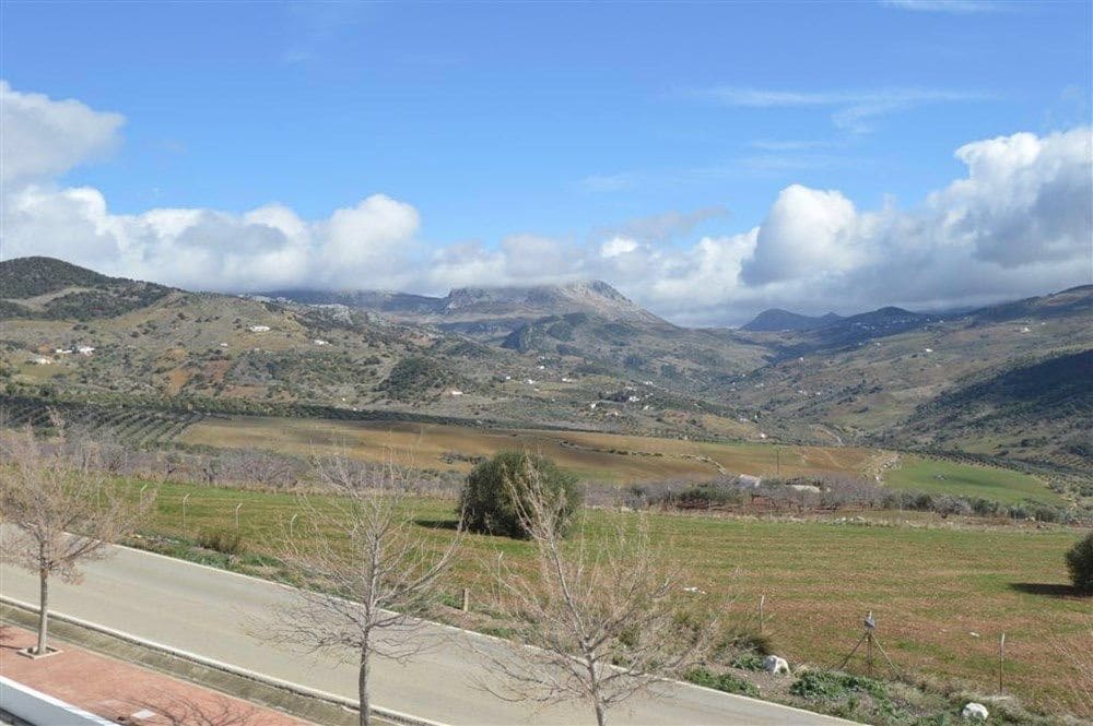 6 soverom Villa til salgs i Villanueva de la Concepcion med svømmebasseng garasje - € 550 000 (Ref: 9232220)