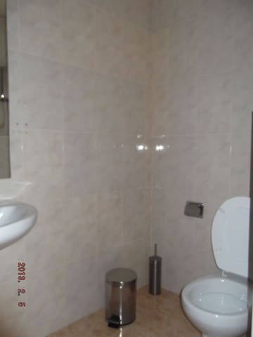 Erhverv til leje i Antequera - € 1.500 (Ref: 9232223)