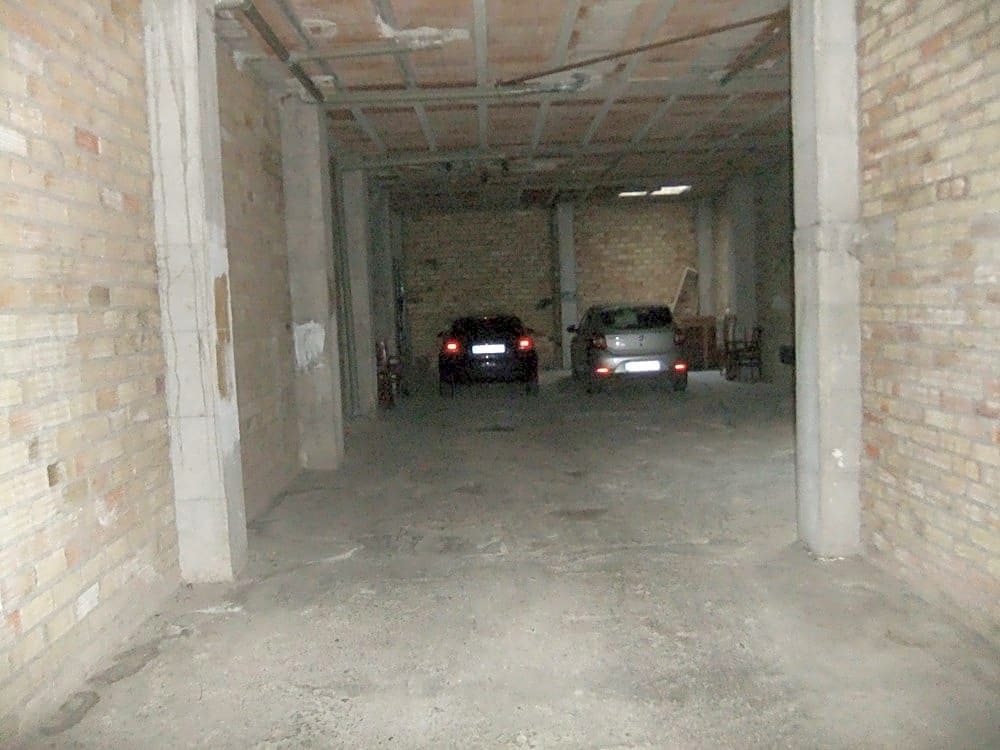 Erhverv til salg i Antequera med garage - € 117.000 (Ref: 9232225)