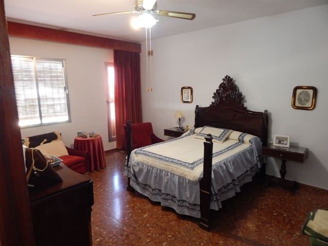 Finca/Landehus til salg i Antequera med swimmingpool garage - € 650.000 (Ref: 9232234)