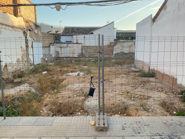 Rakentamaton maa myytävänä paikassa Antequera - 97 000 € (Ref: 9232239)