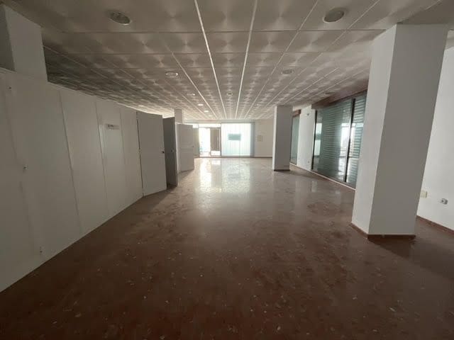 Erhverv til salg i Antequera - € 120.000 (Ref: 9232240)