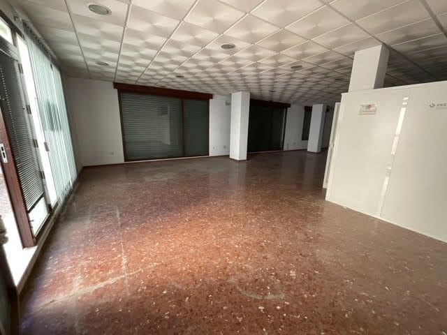 Erhverv til salg i Antequera - € 120.000 (Ref: 9232240)