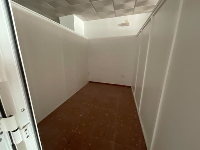 Erhverv til salg i Antequera - € 120.000 (Ref: 9232240)