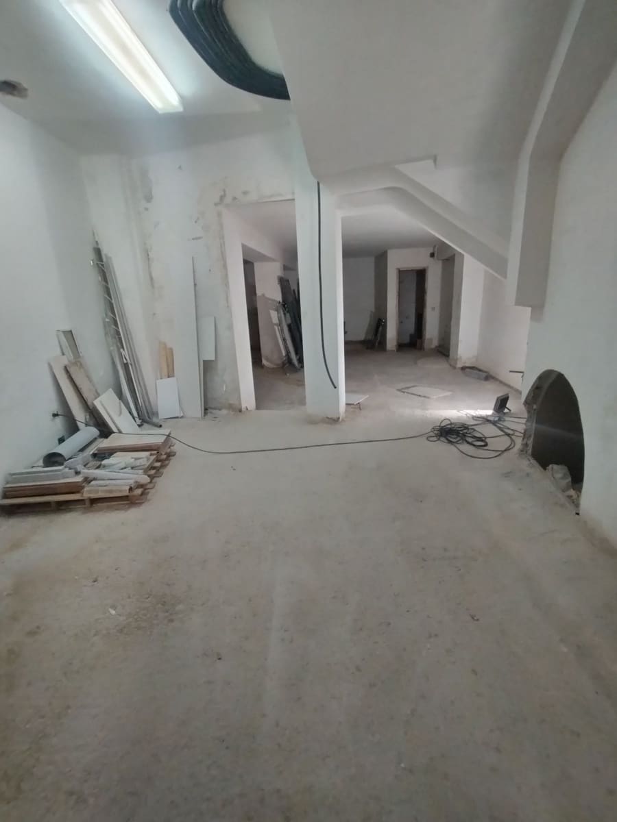 Kommersiell til salgs i Antequera - € 127 000 (Ref: 9232242)