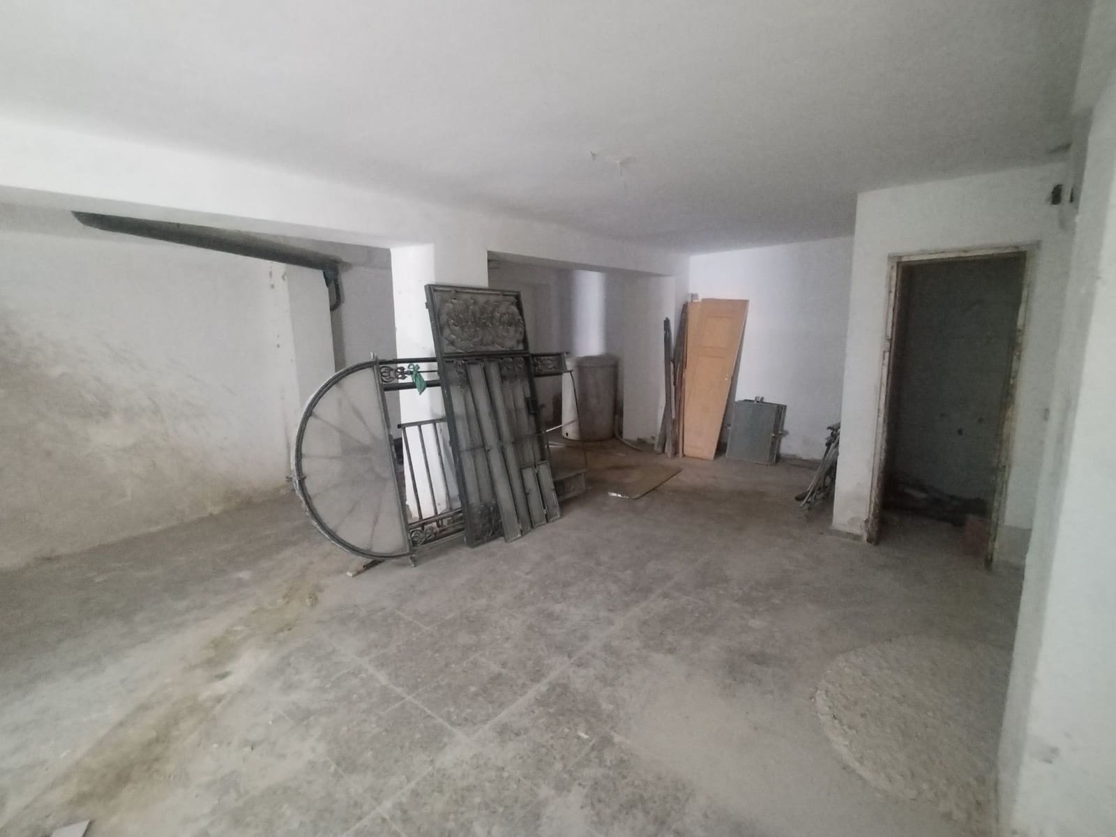 Kommersiell til salgs i Antequera - € 127 000 (Ref: 9232242)