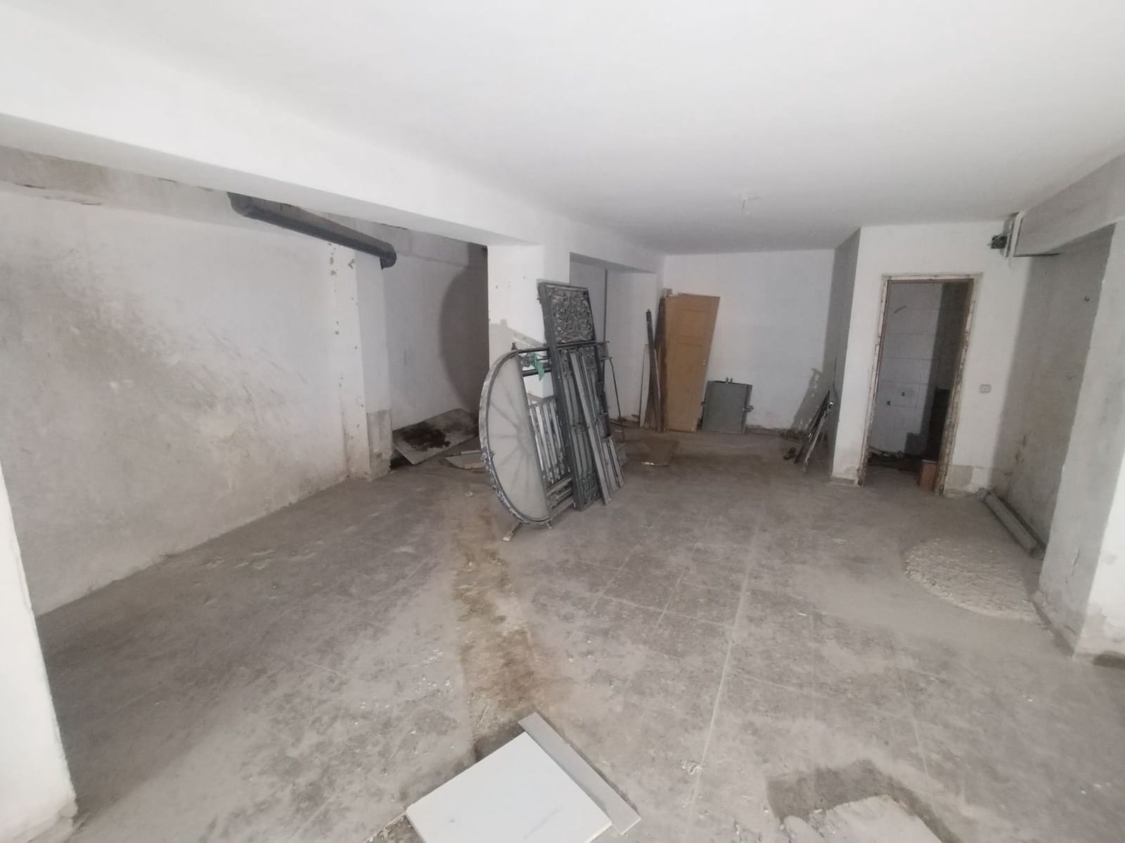 Kommersiell til salgs i Antequera - € 127 000 (Ref: 9232242)