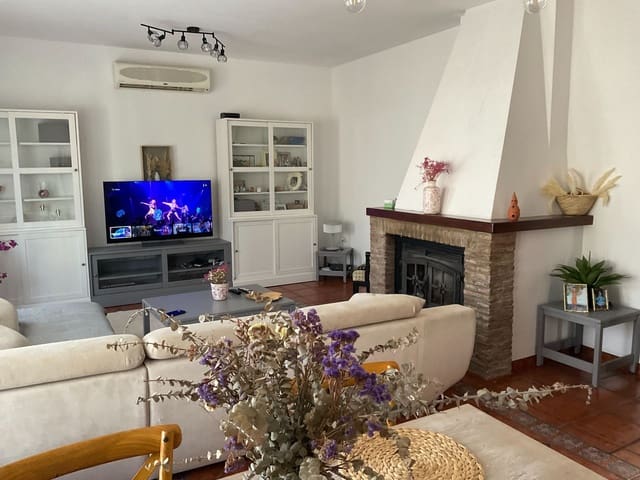 7 soveværelse Villa til salg i Antequera med swimmingpool garage - € 550.000 (Ref: 9242674)