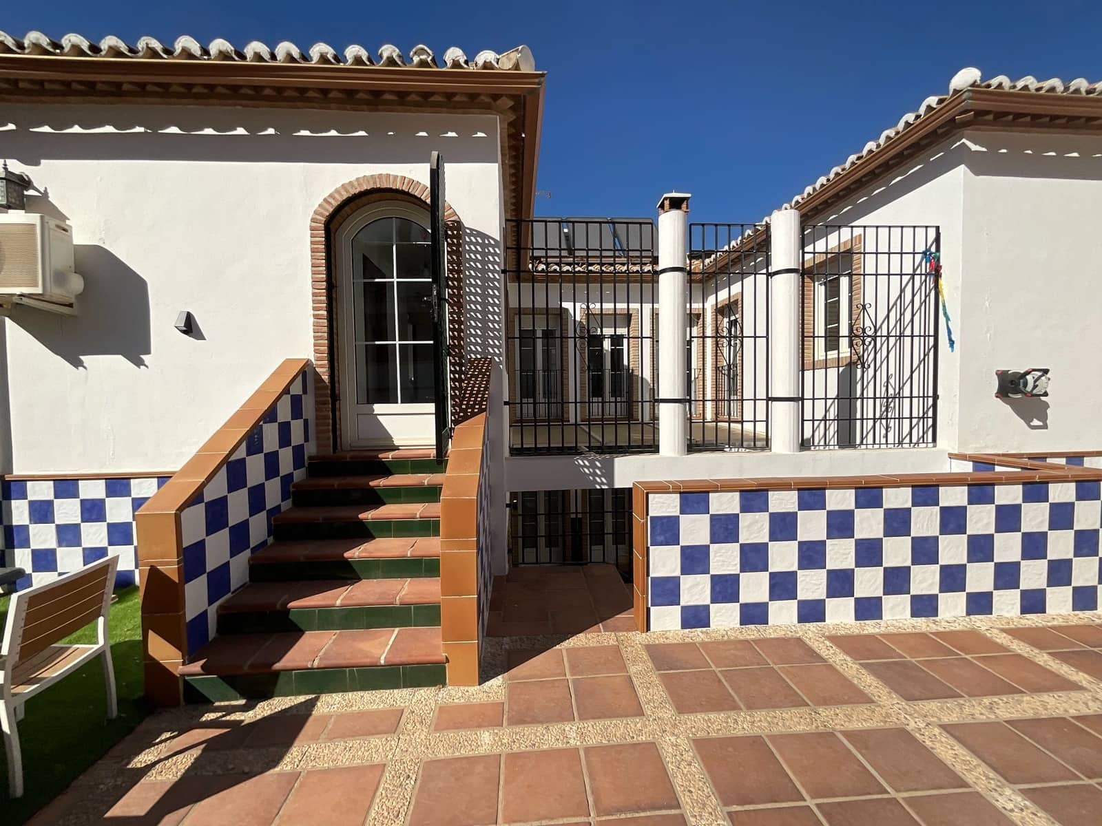 7 soveværelse Villa til salg i Antequera med swimmingpool garage - € 550.000 (Ref: 9242674)
